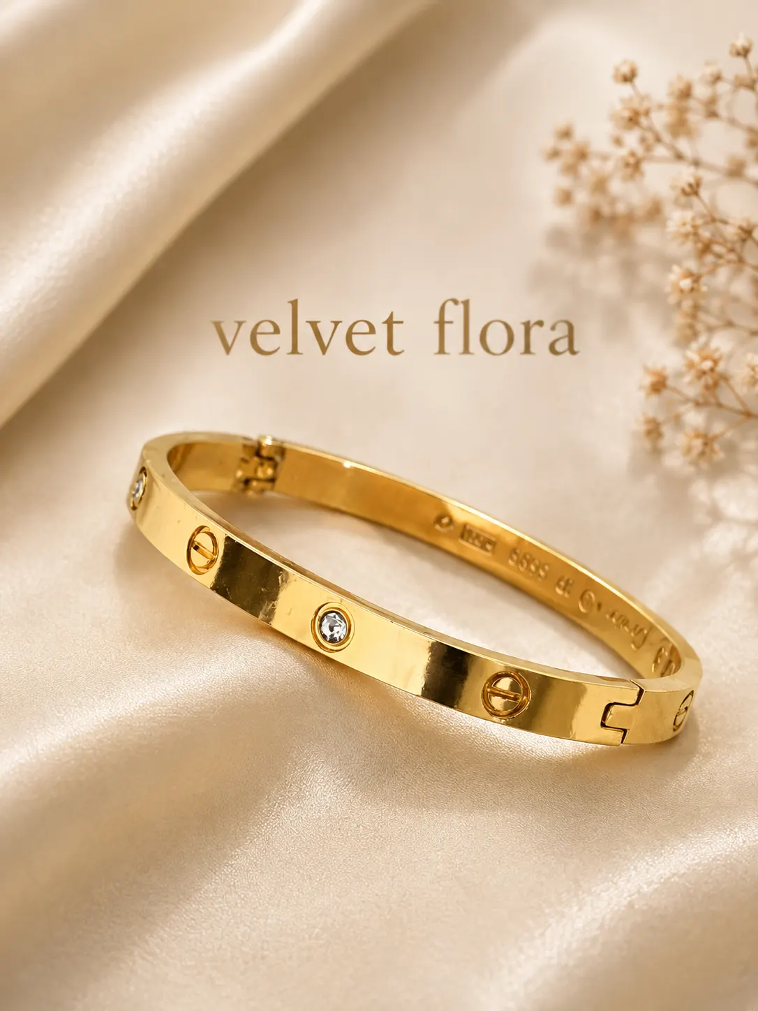 Gold Screw Motif Bangle
